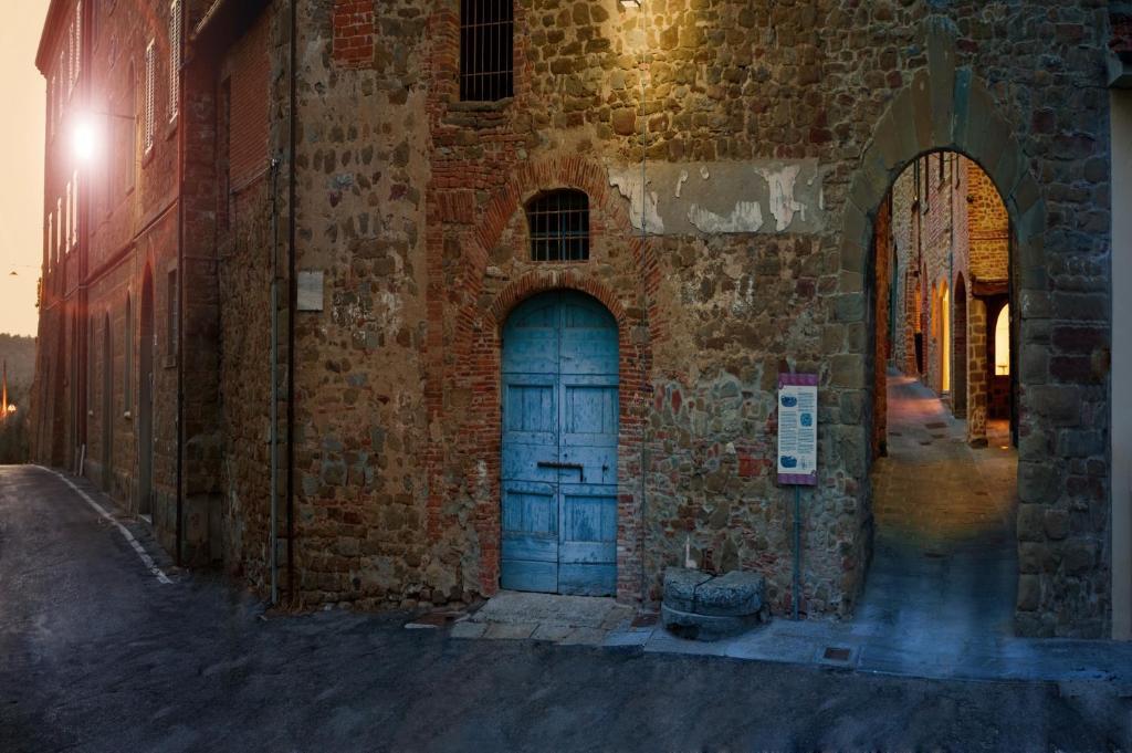 チヴィテッラ・イン・ヴァル・ディ・キアーナ Fondaco Del Moro Bed & Breakfast エクステリア 写真